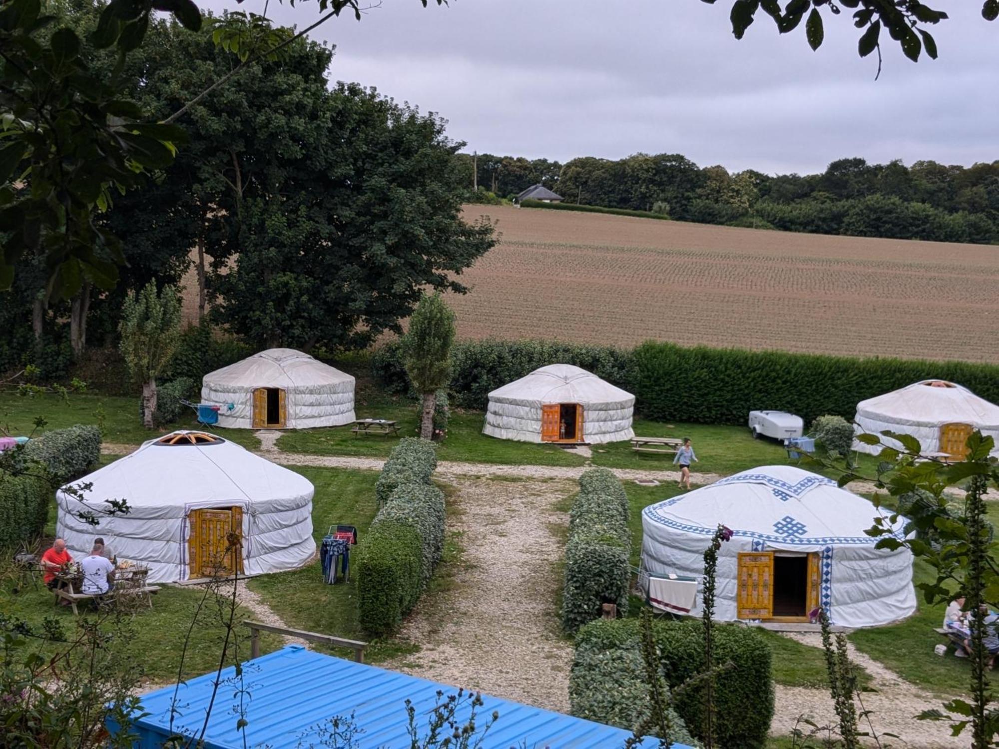 Plouénan Camping Kerlaudy Mer Et Yourtes מראה חיצוני תמונה